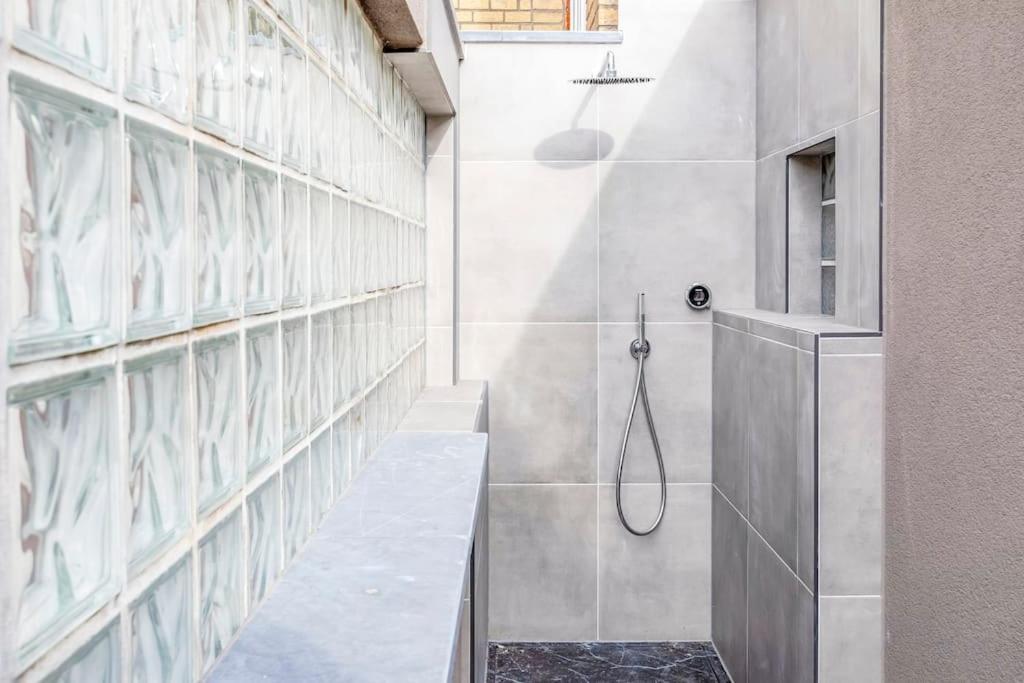 Love Nest - Your Cosy Penthouse Ostend Exterior photo