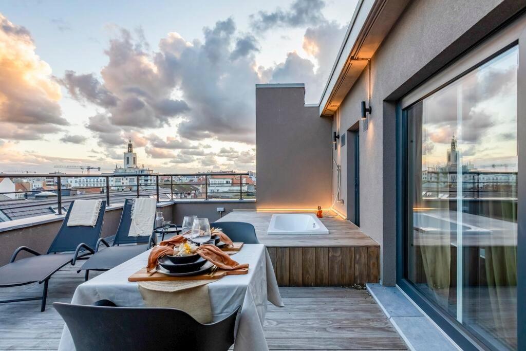 Love Nest - Your Cosy Penthouse Ostend Exterior photo